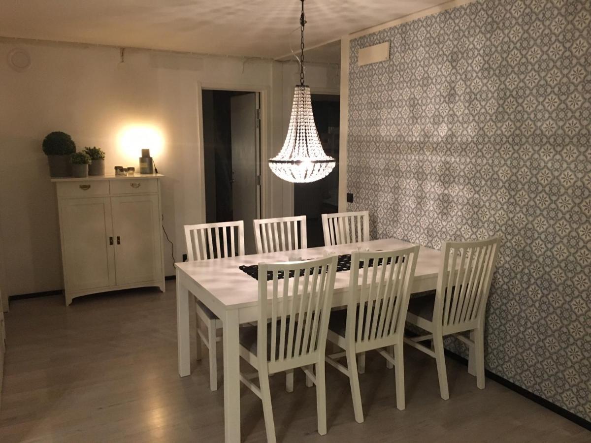 הוילה Kolmården Braenntorps Gard מראה חיצוני תמונה