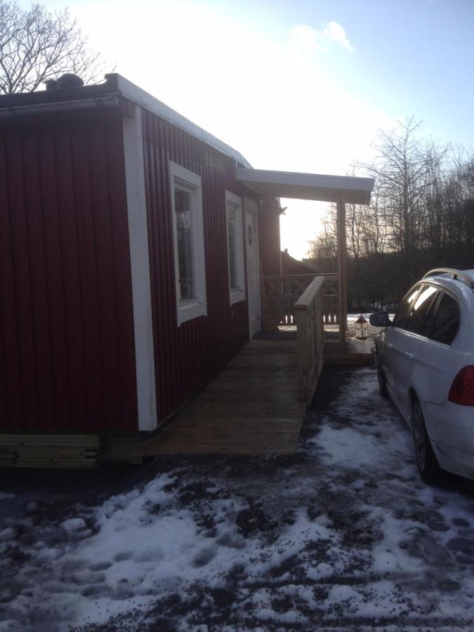 הוילה Kolmården Braenntorps Gard מראה חיצוני תמונה